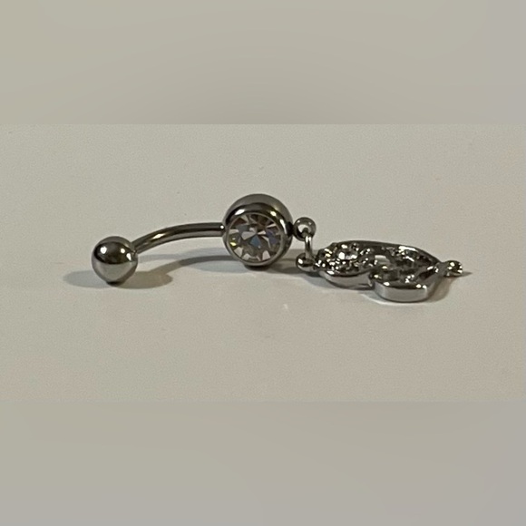 NEW Elegant Silver Heart Body Jewelry - Picture 3 of 3